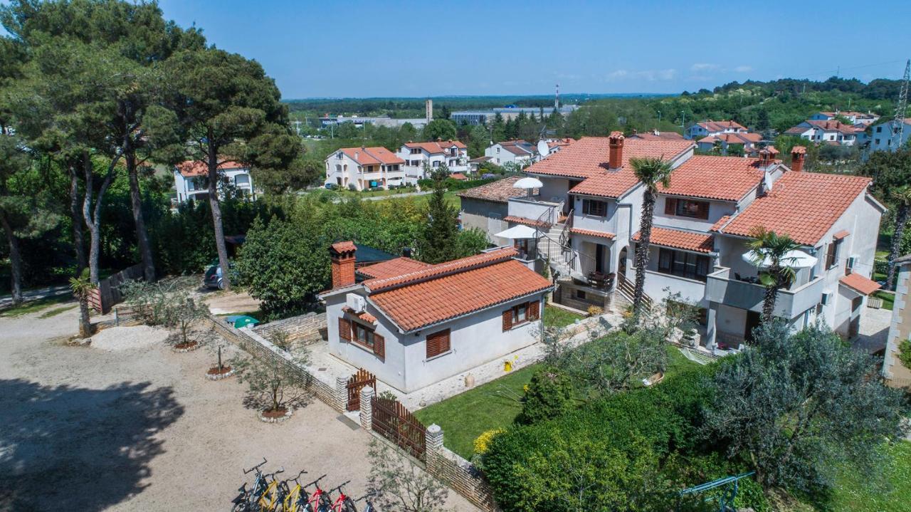 Apartments Rita Poreč Exterior foto